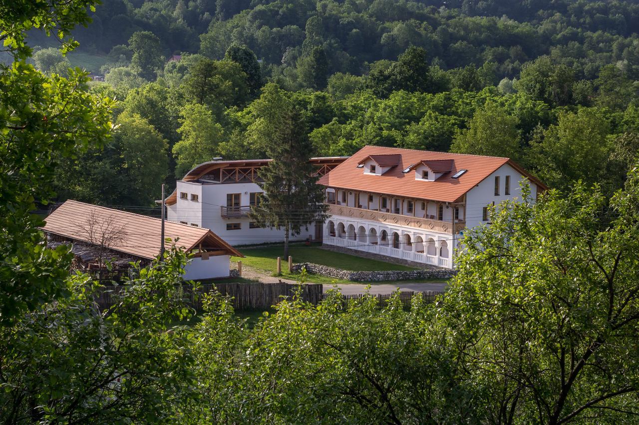 Hanul Vatra Horezu Exterior foto